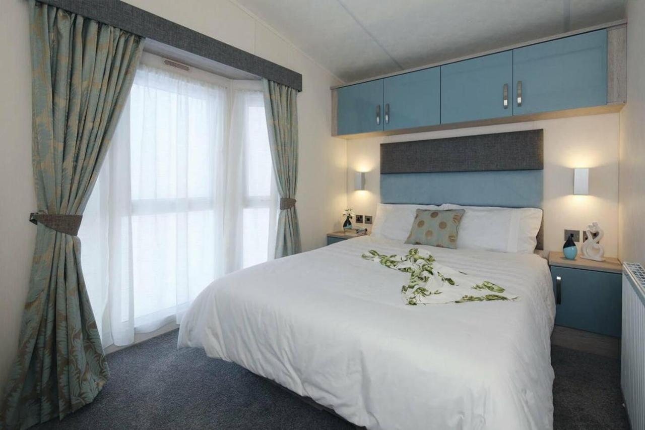 Superior 6 Berth Holiday Home In Suffolk Саксмундхэм Экстерьер фото